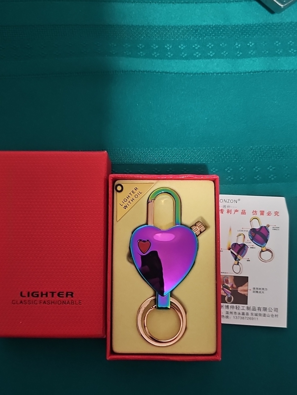 Iridescent Purple Heart Keyring Lighter – Unbranded